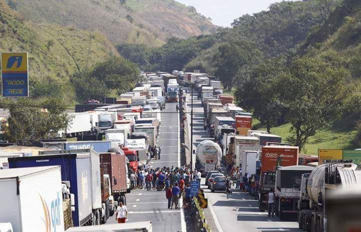 Greve na 040, em Barbacena