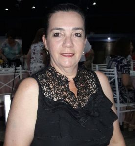 Ana Maria é revendedora das peças de Juruaia (MG) e levou peças especiais para o interior de SP. (Foto: Arquivo Pessoal) 